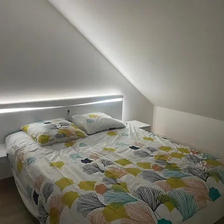 Atypique- Esprit Atelier Loft - Parking Prive - Wifi - Video Apartament *